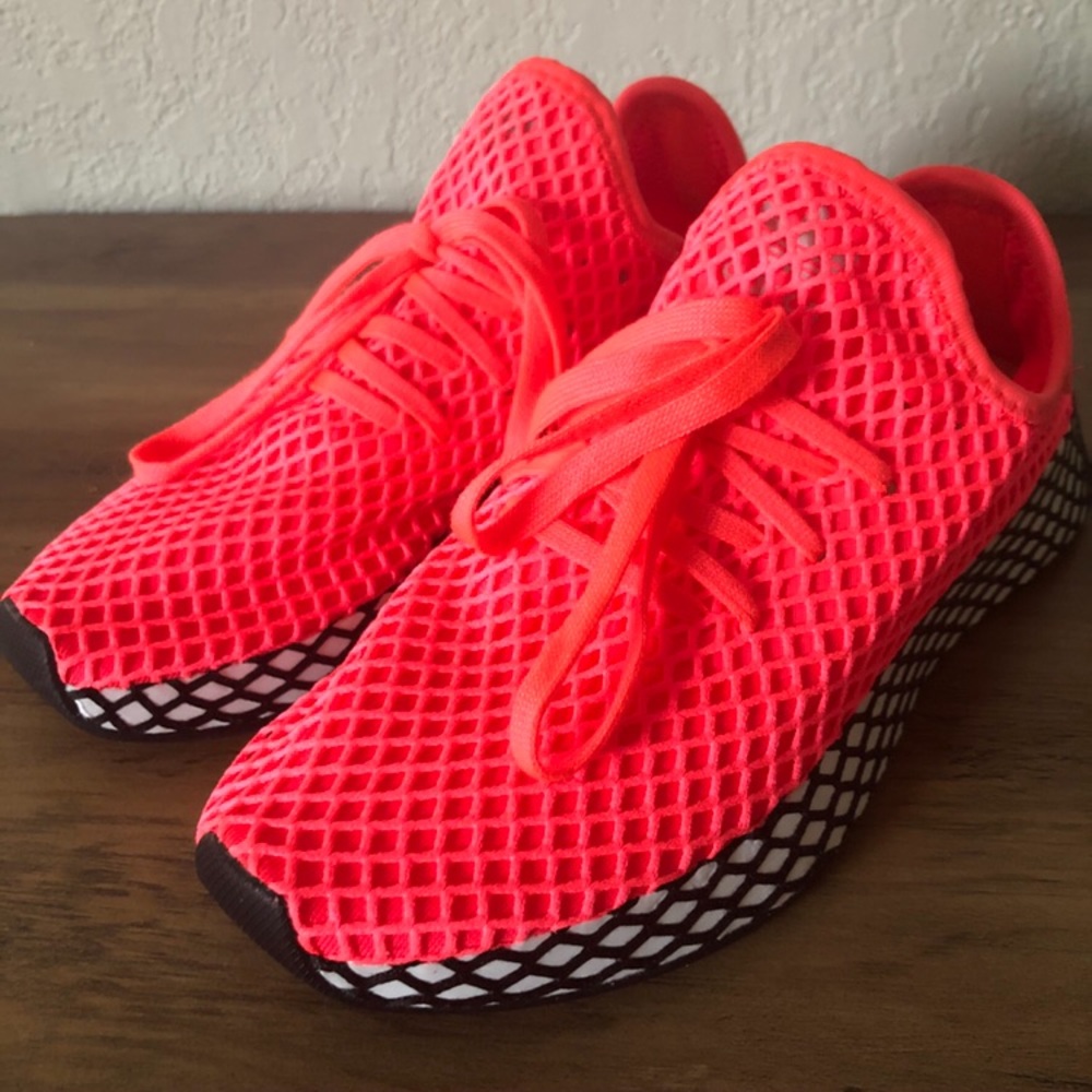 **SOLD on Mercari** Adidas Deerupt Runner